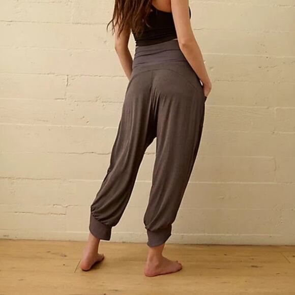 Free People Movement x Hatch XS Black Refresh Harem Maternity Pants - Picture 7 of 11